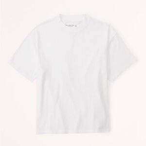 NWT Abercrombie & Fitch Essential Easy Tee in White, size small